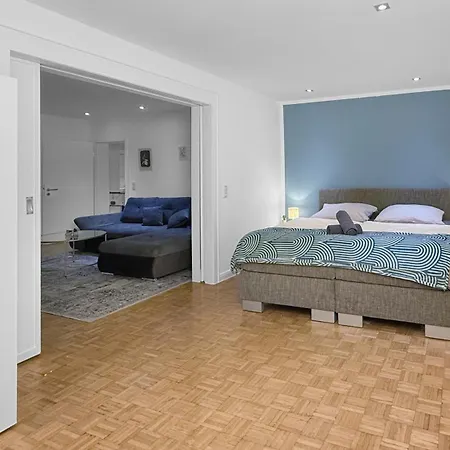 Signature Suite, In List, 3 & Kitchen Hannover