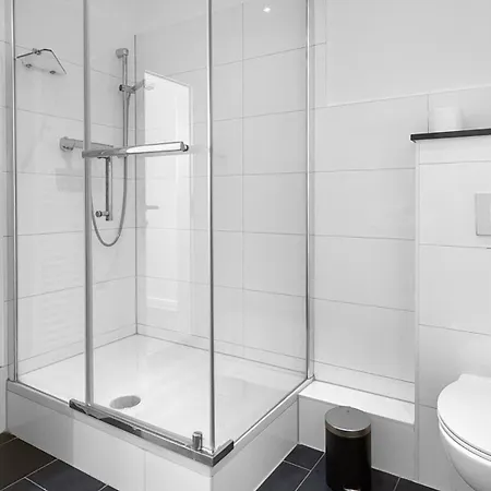 Signature Studio Apartment, Central In List, 1 Room With Kitchen 아파트 *