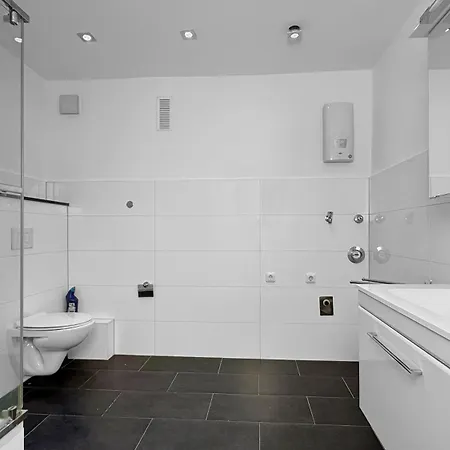 Signature Suite, In List, 3 & Kitchen *